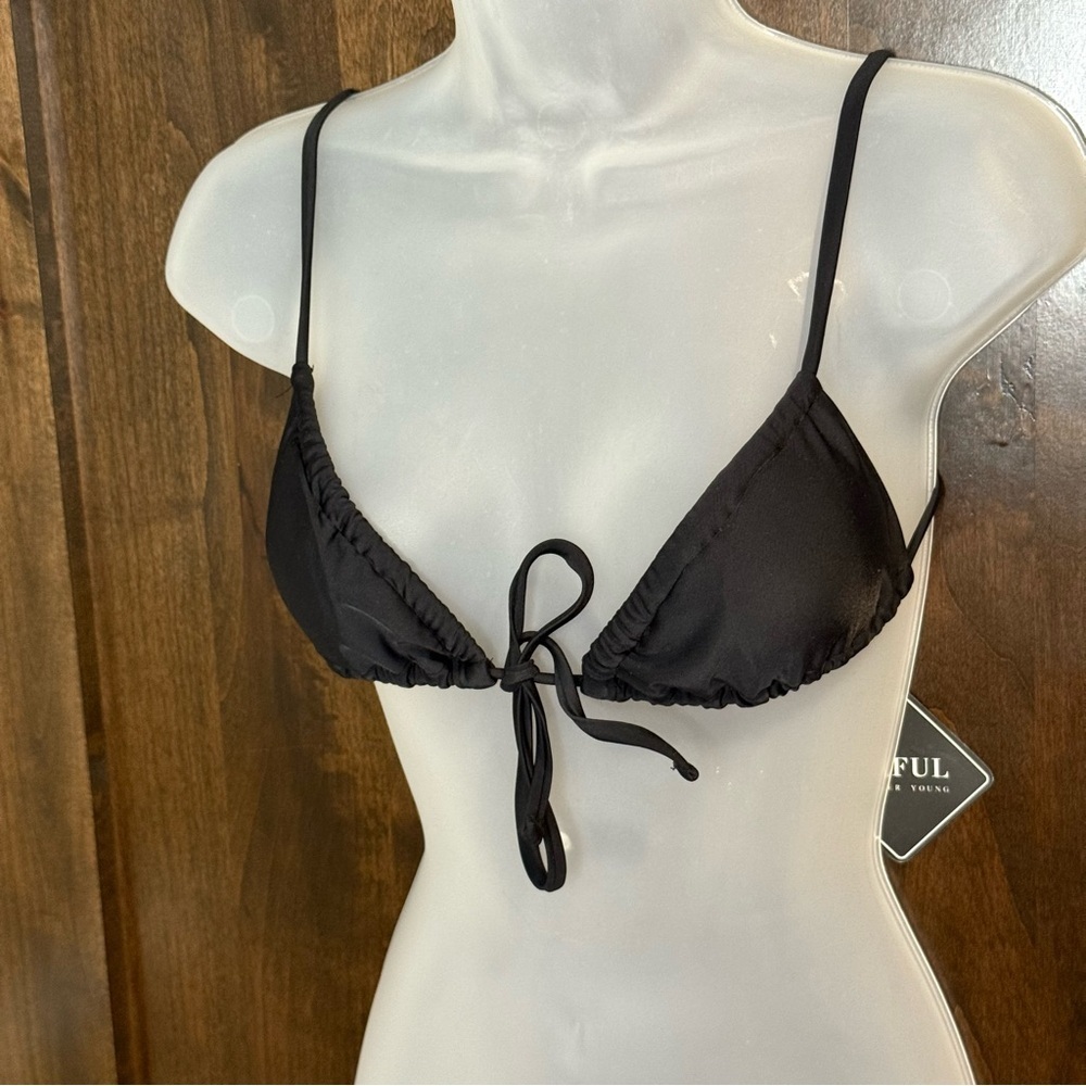 NWT Zaful Black triangle Bikini with tie front and Adjustable Straps Size S
